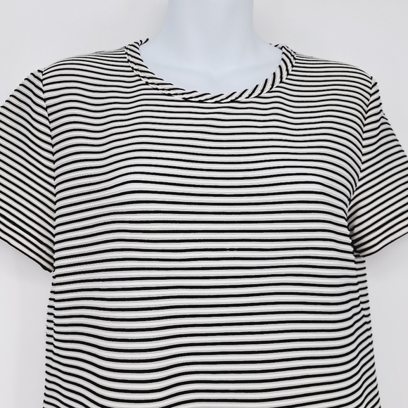 St.John Black White Ribbed Stripe Short Sleeve‎ Basic Top Size Medium - Picture 2 of 9